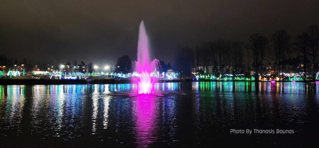 A beautiful walk on Lake Lafarge in Coquitlam at Christmas - Photo By Thanasis Bounas