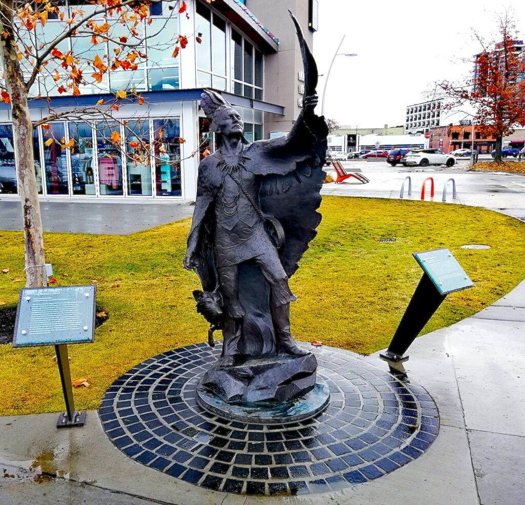 Chief Sʷknc̓ut (swkn̓cut) in Kelowna A Monument of Reconciliation on the Waterfront - Photo By Thanasis Bounas