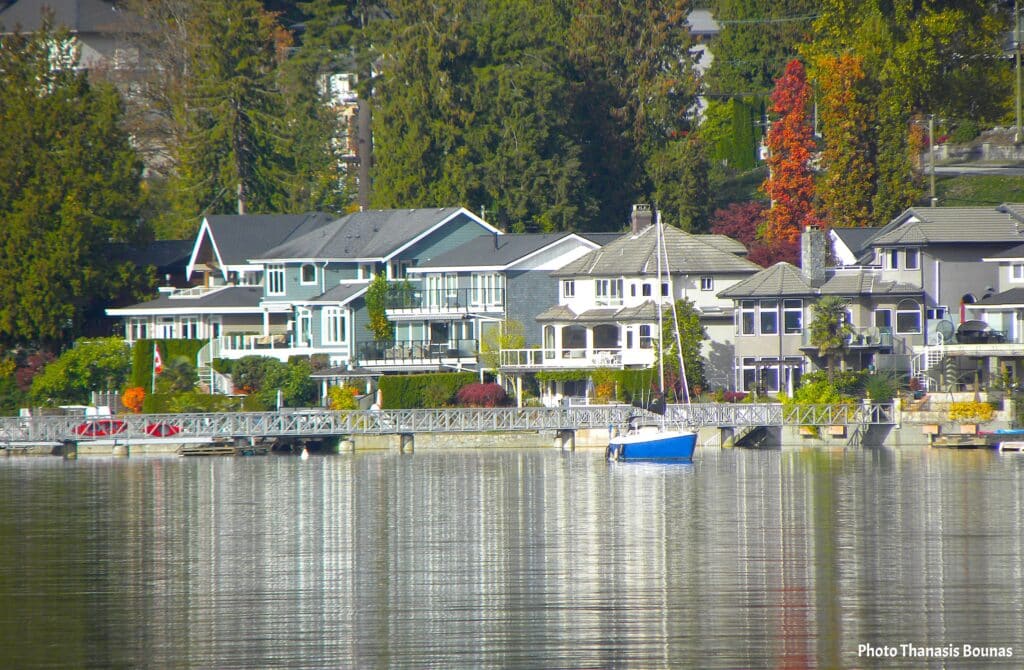 Reflections in the Inlet Architecture and Quiet Luxury of Port Moody Oceanfront Homes, British Columbia - Photo By Thanasis Bounas
