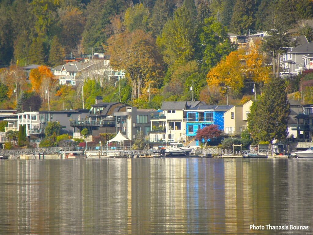 Reflections in the Inlet Architecture and Quiet Luxury of Port Moody Oceanfront Homes, British Columbia - Photo By Thanasis Bounas