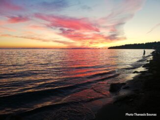 Sunset Serenity at White Rock Beach A Golden Hour by the Sea – Photo By Thanasis Bounas