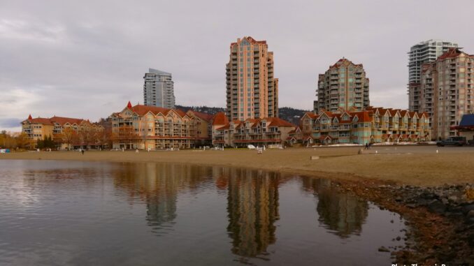 Winter Harmony in Kelowna - A Walk Where Nature and Humanity Meet - Photo Thanasis Bounas